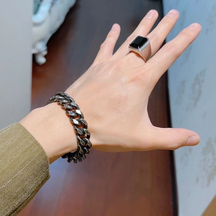 EyeCatching Gxccx Bracelets 304290