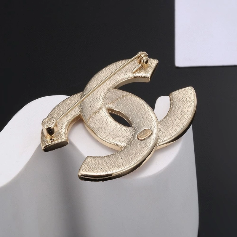 Sophisticated Chxnxl Brooches 290530