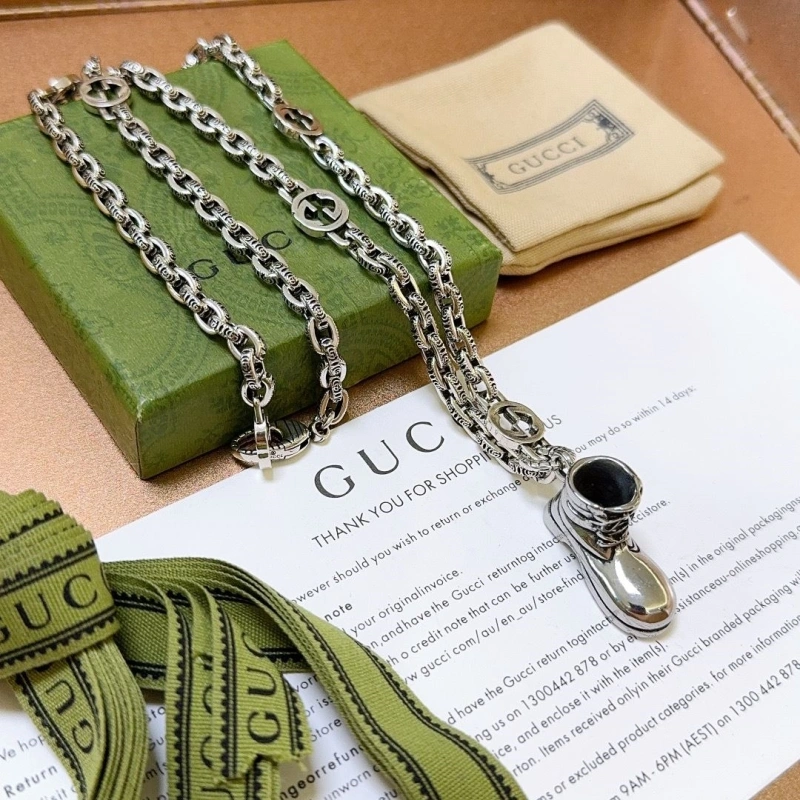EyeCatching Gxccx Necklaces 303604
