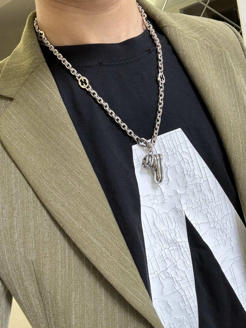 EyeCatching Gxccx Necklaces 303604