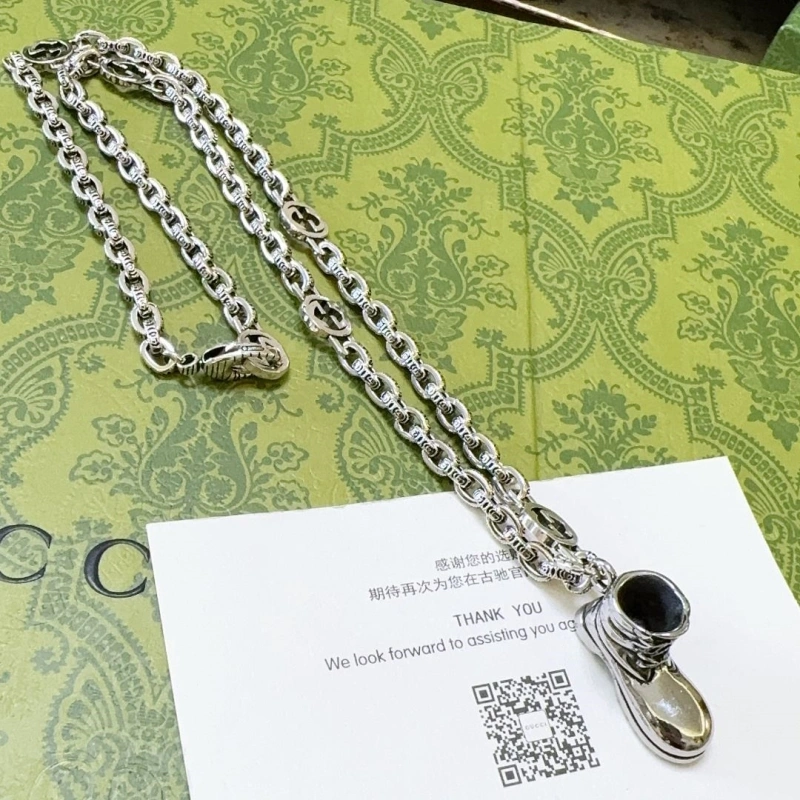 EyeCatching Gxccx Necklaces 303604