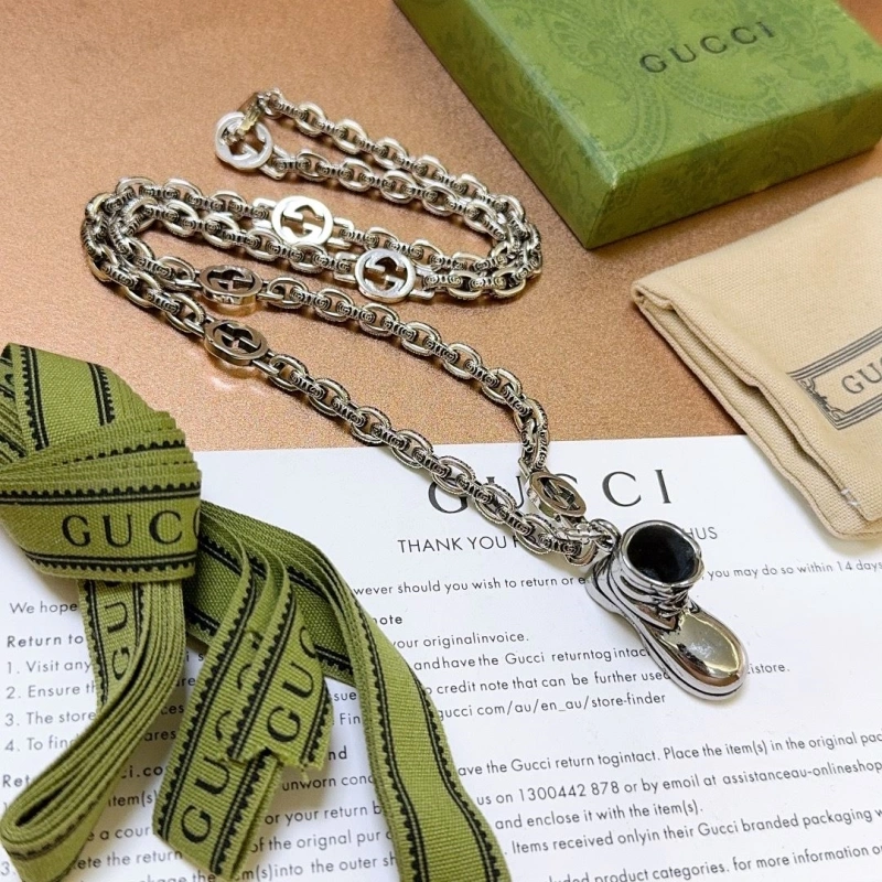 EyeCatching Gxccx Necklaces 303604