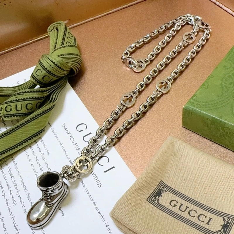 EyeCatching Gxccx Necklaces 303604