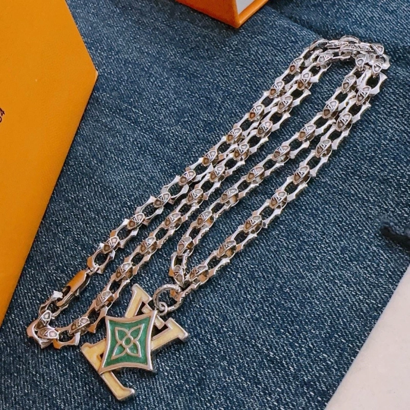Functional LX Necklaces 309772