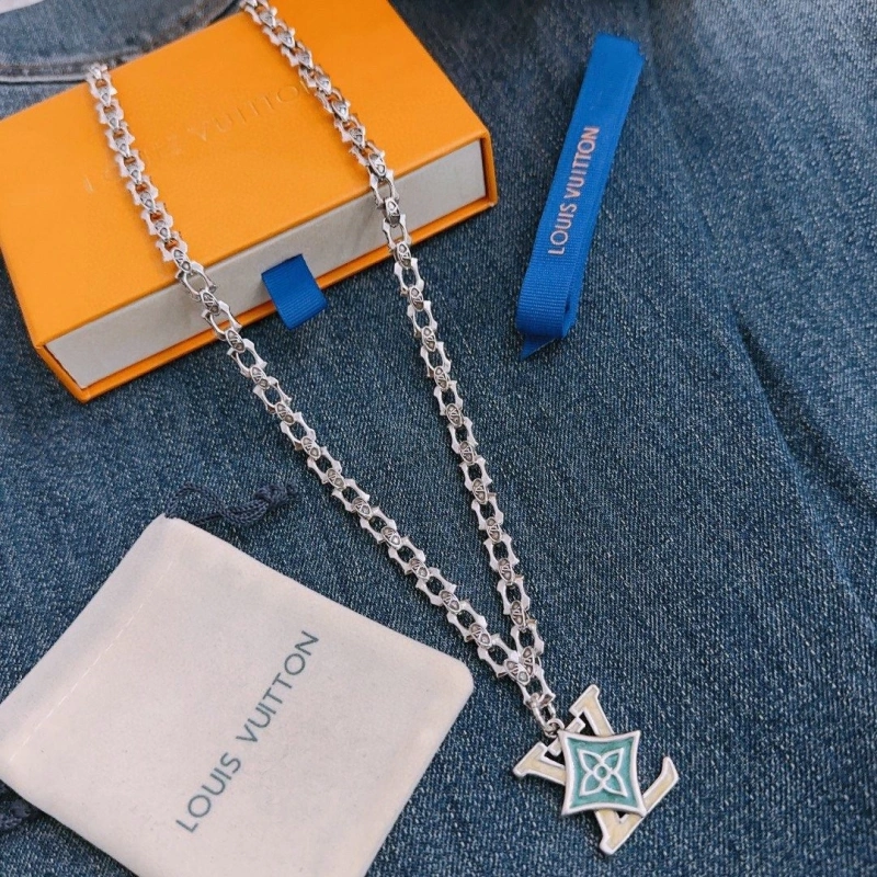 Functional LX Necklaces 309772