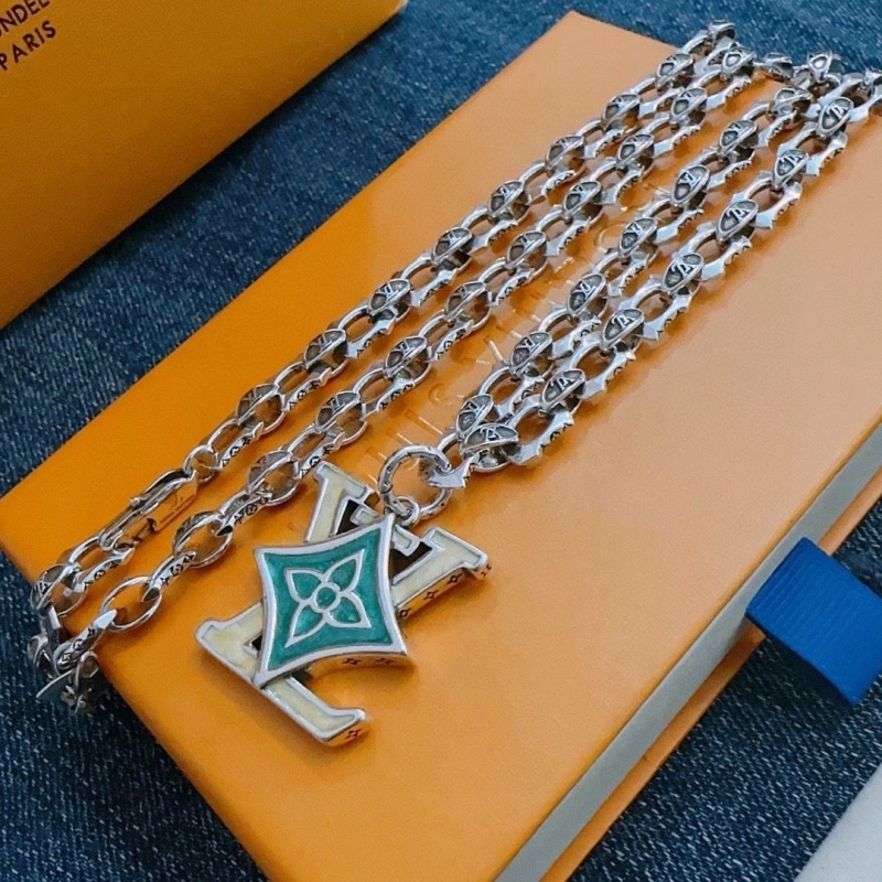 Functional LX Necklaces 309772