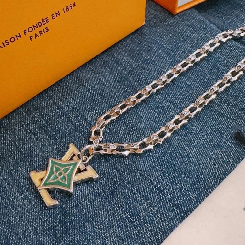 Functional LX Necklaces 309772