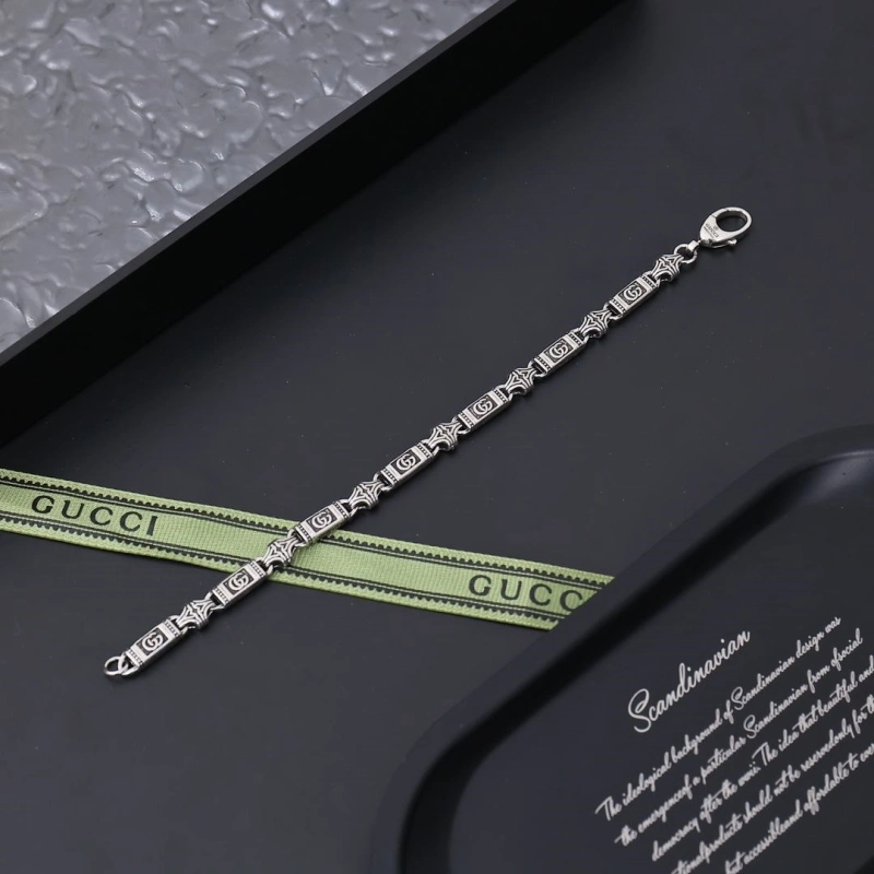 Gxccx Necklaces Stylish 303580