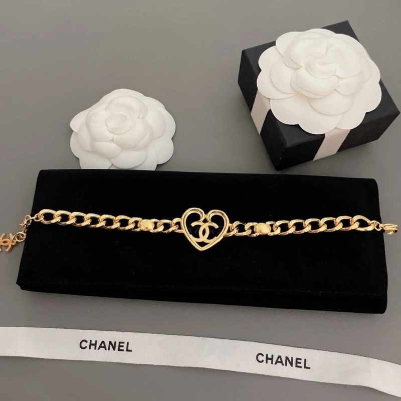Versatile Chxnxl Necklaces 289578