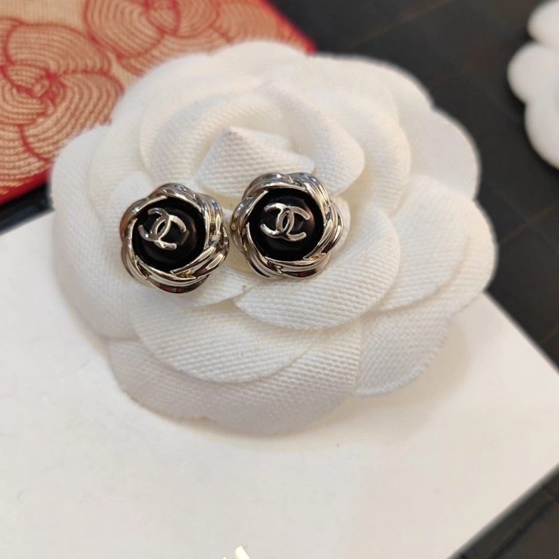 Flexible Chxnxl Earrings 289947
