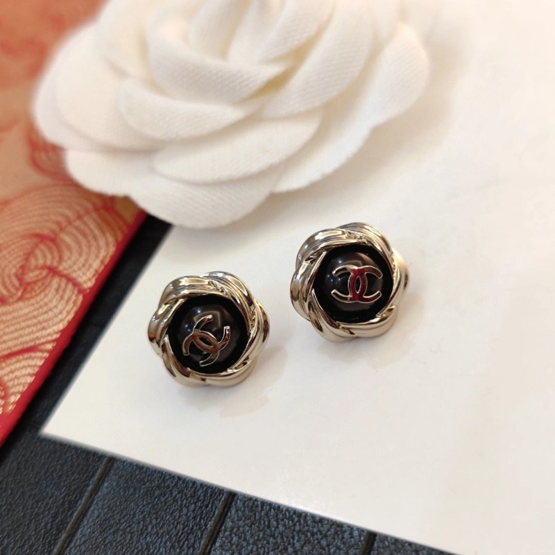 Flexible Chxnxl Earrings 289947