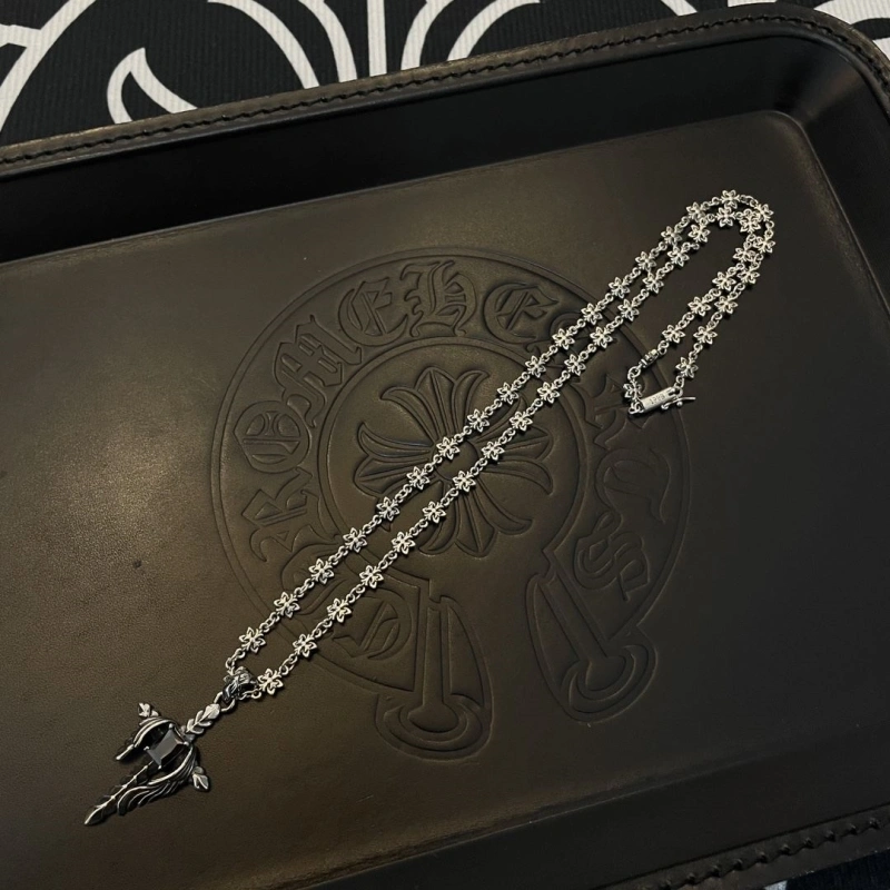 Elegant Chrxmx Hxxrts Necklaces 298528