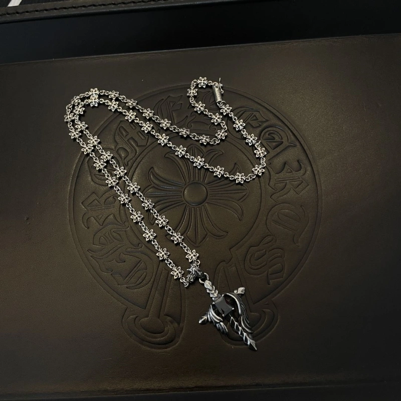 Elegant Chrxmx Hxxrts Necklaces 298528