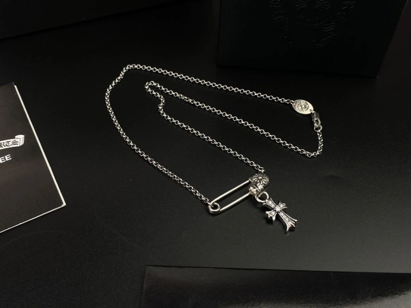 StreetReady Chrxmx Hxxrts Necklaces 298524