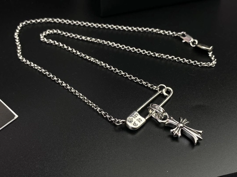 StreetReady Chrxmx Hxxrts Necklaces 298524