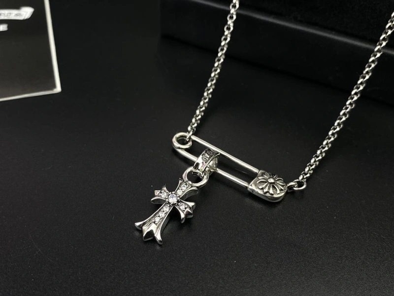 StreetReady Chrxmx Hxxrts Necklaces 298524