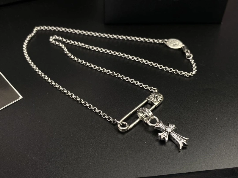 StreetReady Chrxmx Hxxrts Necklaces 298524