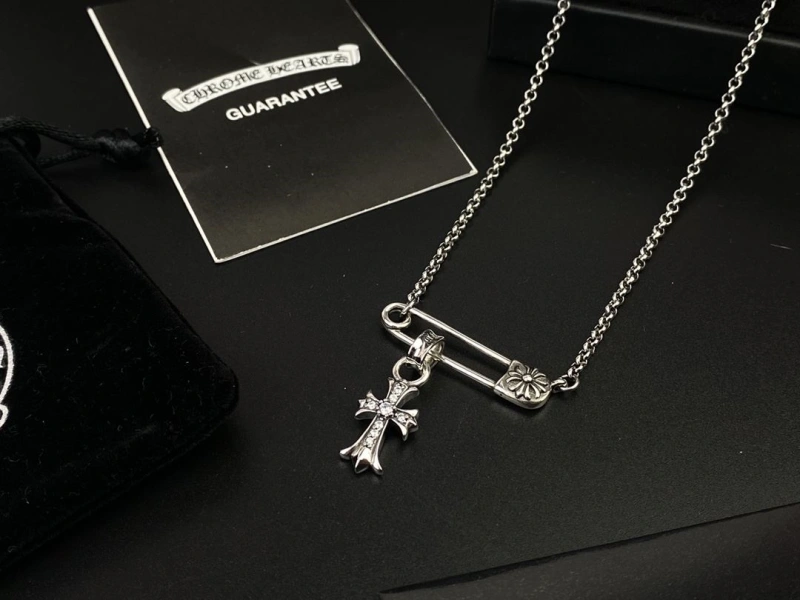 StreetReady Chrxmx Hxxrts Necklaces 298524
