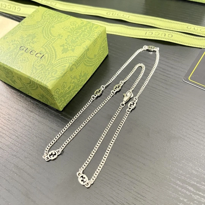 Elegant Gxccx Necklaces 303557