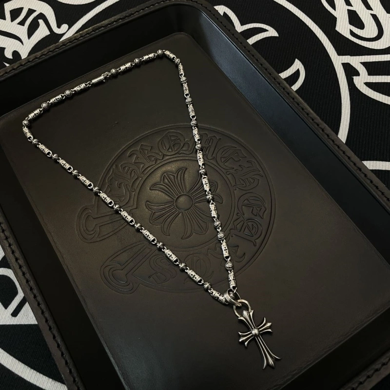 GoAnywhere Chrxmx Hxxrts Necklaces 298518