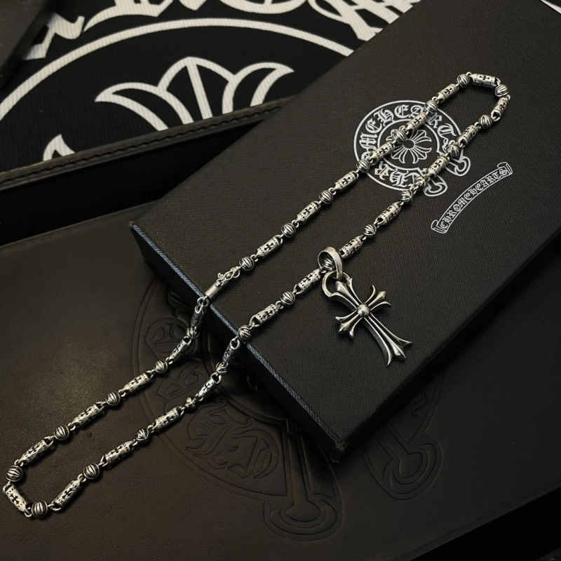 GoAnywhere Chrxmx Hxxrts Necklaces 298518