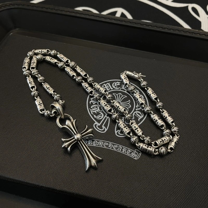 GoAnywhere Chrxmx Hxxrts Necklaces 298518