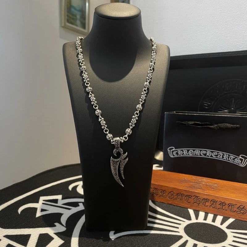 ModernLook Chrxmx Hxxrts Necklaces 298509