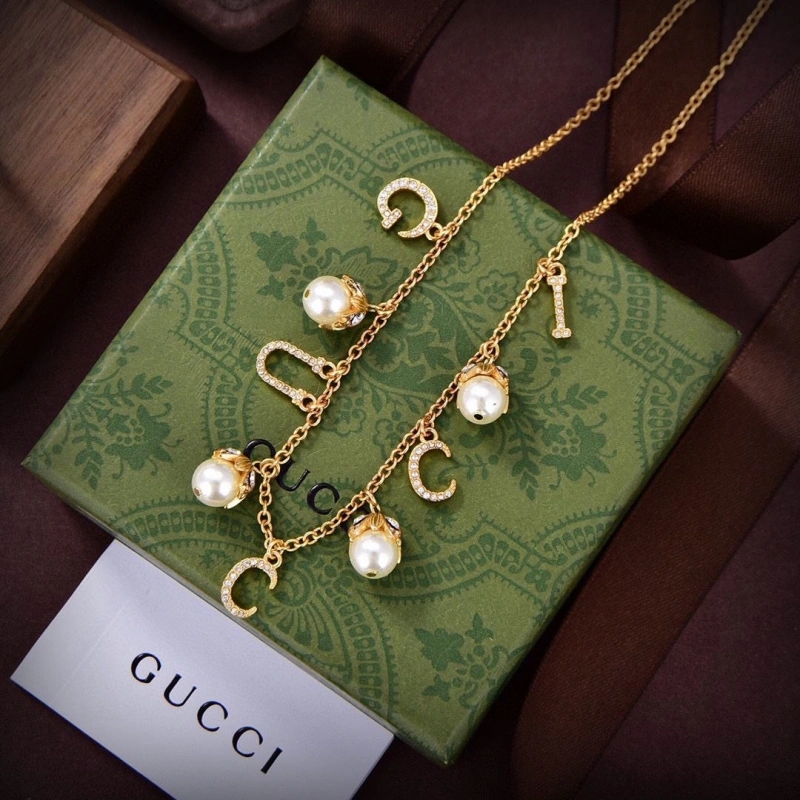 Vibrant Gxccx Necklaces 303538