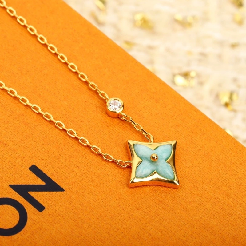 Bxlxnciaga Necklaces Trendsetting 282425