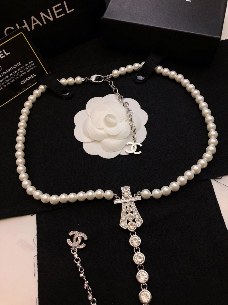 Practical Chxnxl Necklaces 289573