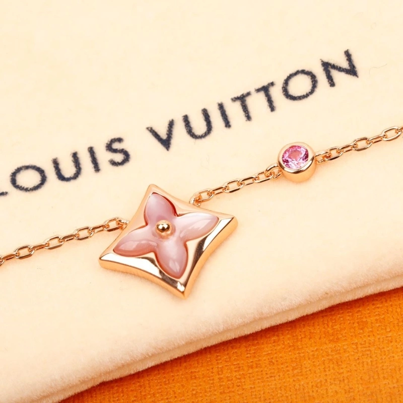 NewStyle Bxlxnciaga Necklaces 282437