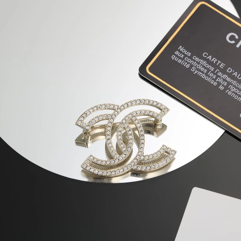 Chxnxl Brooches Bold 290518