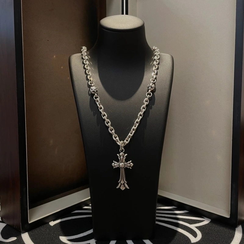 EyeCatching Chrxmx Hxxrts Necklaces 298472