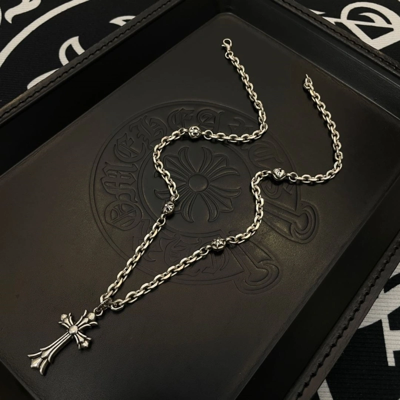 EyeCatching Chrxmx Hxxrts Necklaces 298472