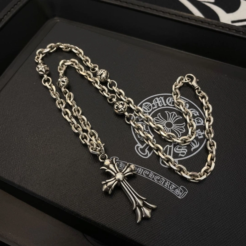 EyeCatching Chrxmx Hxxrts Necklaces 298472