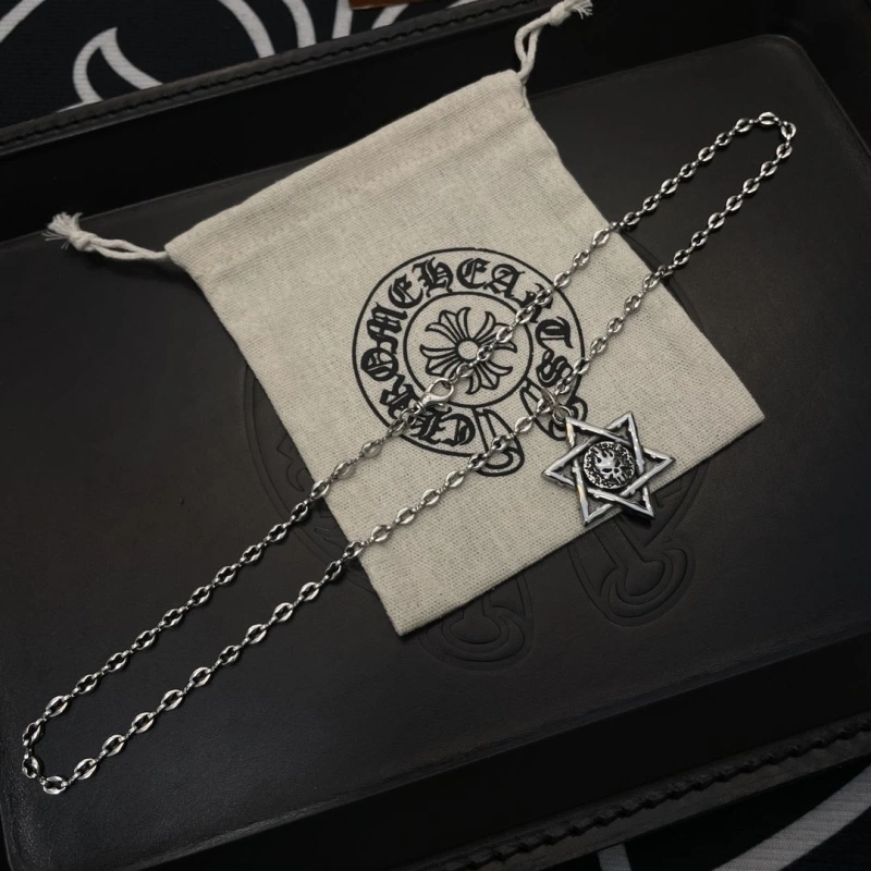 Stylish Chrxmx Hxxrts Necklaces 298480