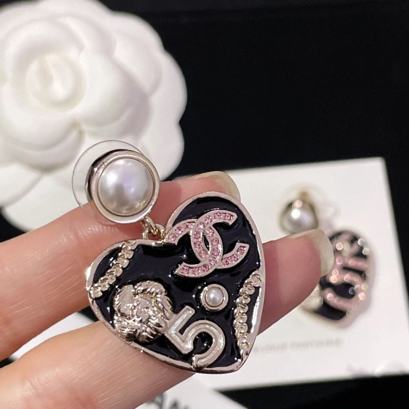 Efficient Chxnxl Earrings 289922
