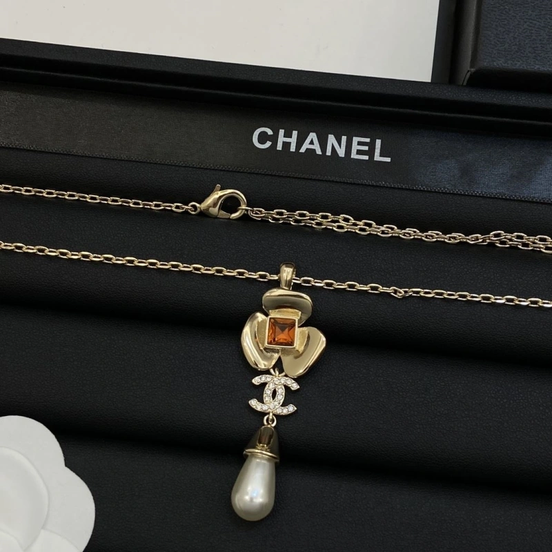 HighQuality Chxnxl Necklaces 289551