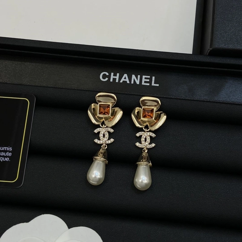 HighQuality Chxnxl Necklaces 289551
