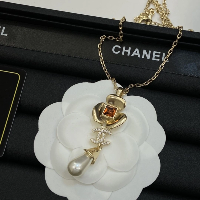 HighQuality Chxnxl Necklaces 289551