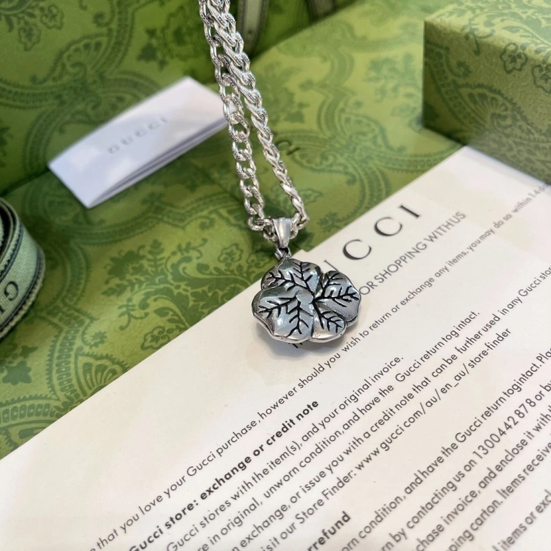 Stylish Gxccx Necklaces 303493