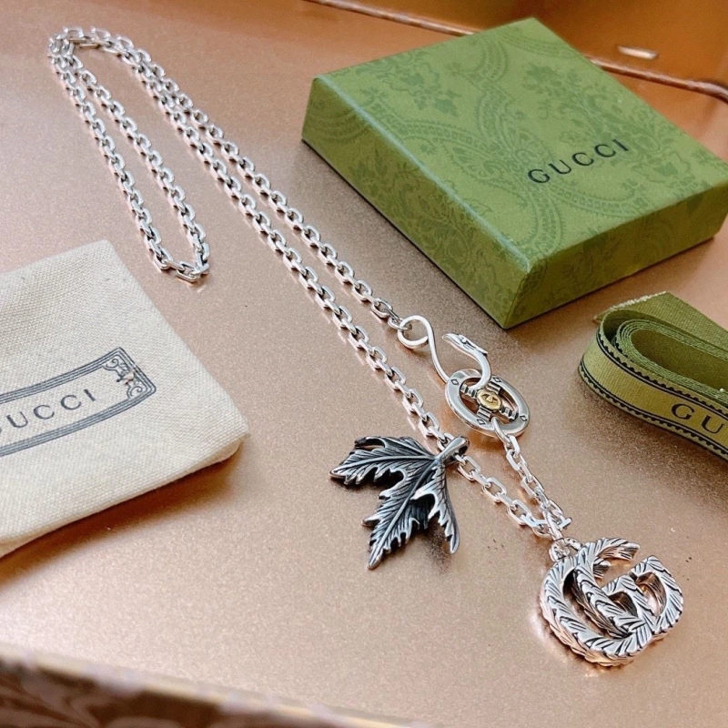 Stylish Gxccx Necklaces 303492