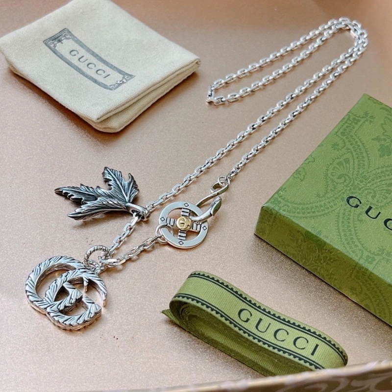 Stylish Gxccx Necklaces 303492