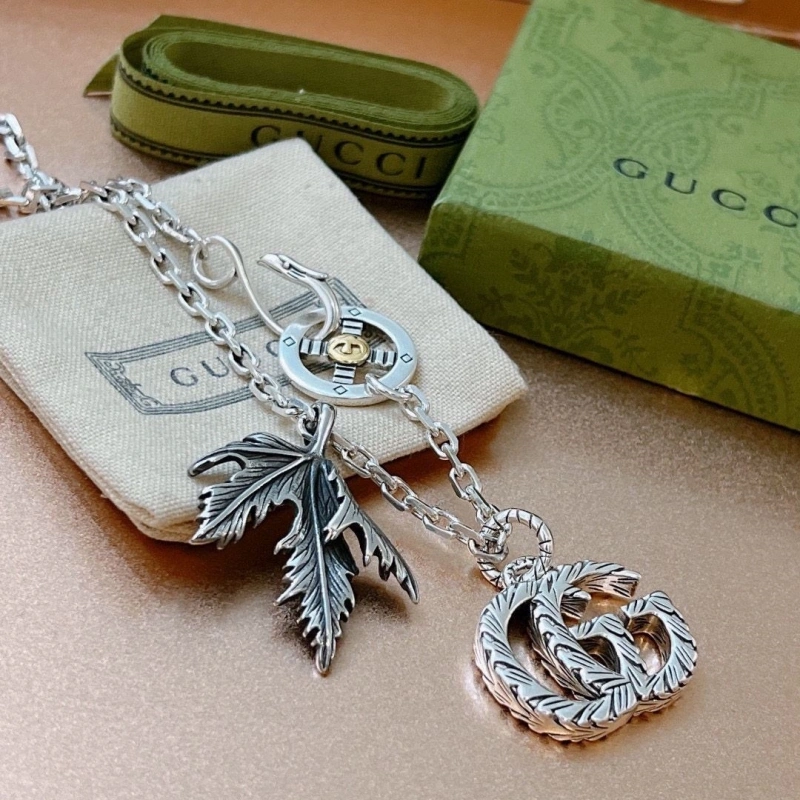 Stylish Gxccx Necklaces 303492