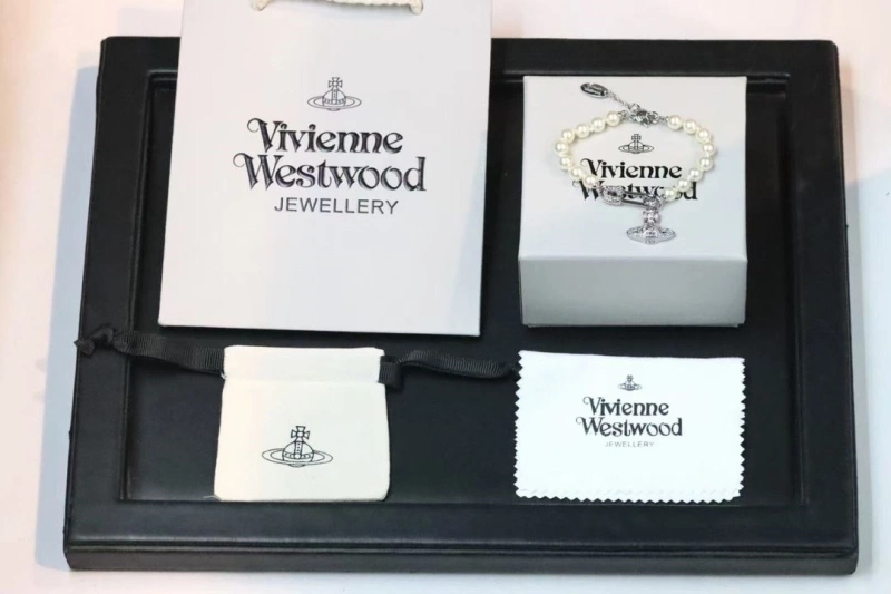 ModernLook VXVXENNE WXSTWXOD 313710