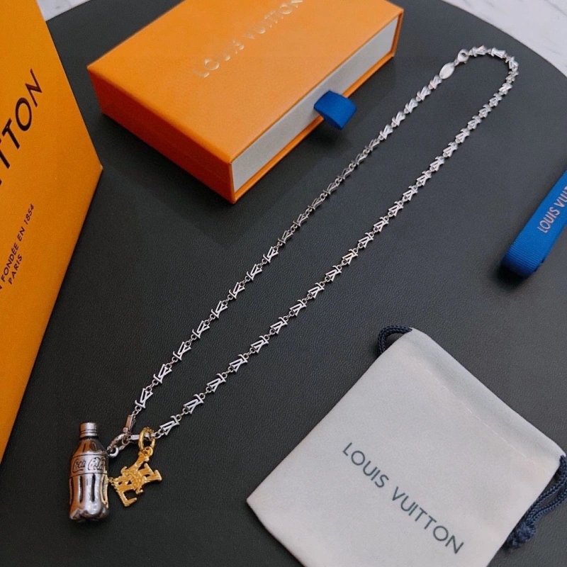 Popular LX Necklaces 309756
