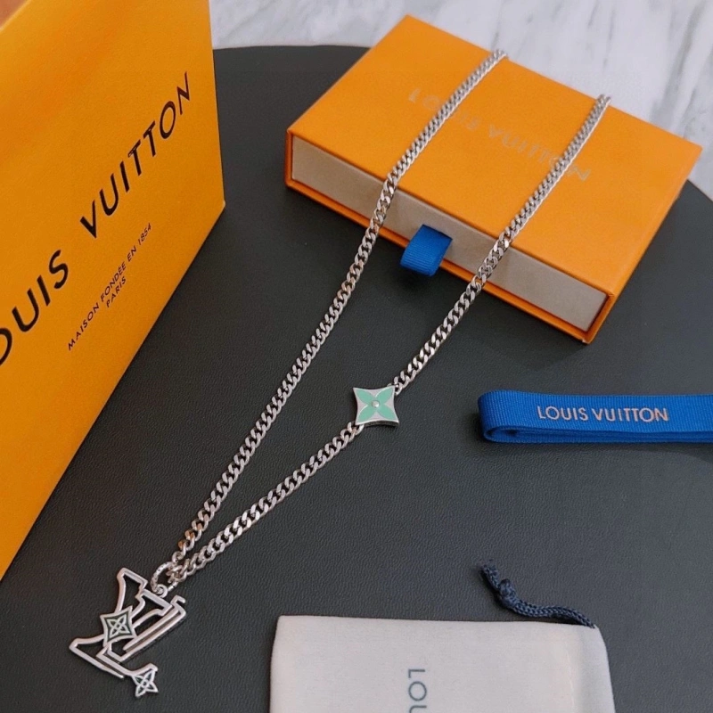 Sleek LX Necklaces 309740