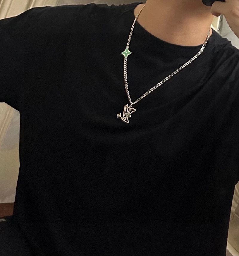 Sleek LX Necklaces 309740