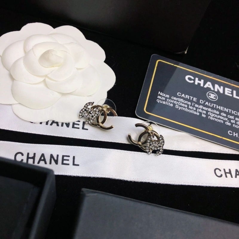 Comfortable Chxnxl Earrings 289901
