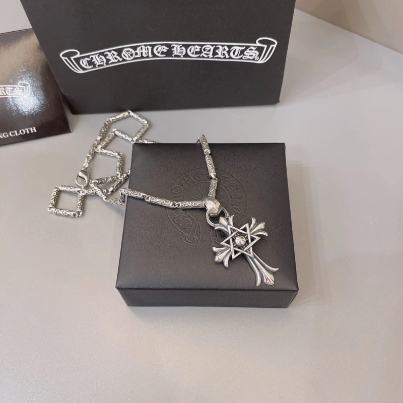 Chrxmx Hxxrts Necklaces Flexible 298466